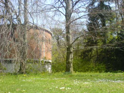Sicht auf dem Bauch liegend